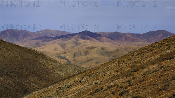 View from the Mirador Astronomico de Sicasumbreauf the bare mountains near Pajara