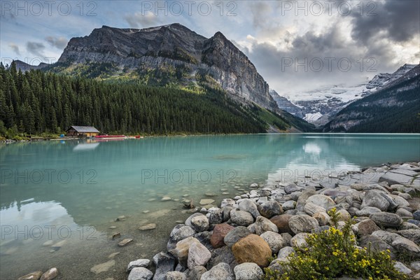 Lake Louise with boathouse