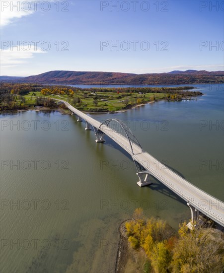 Lake Champlain Bridge