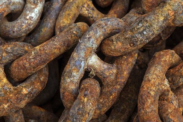 Rusty iron chain