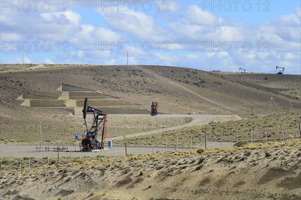 Oil production at Punto El Chulengo