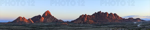Panorama of the Spitzkoppe and Pontok mountains