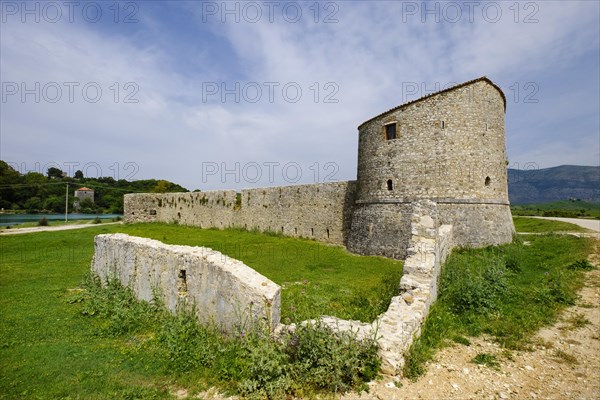 Triangular Venetian fortress at the Vivar canal