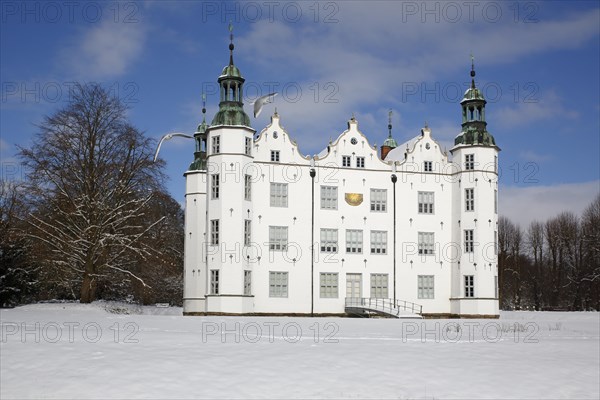 Castle Ahrensburg in the snow