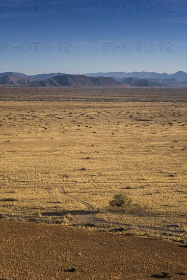 Dry landscape of the Naukluft mountains