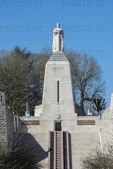 Victory Monument to World War I