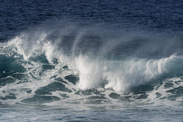 Surf in the Pacific Ocean