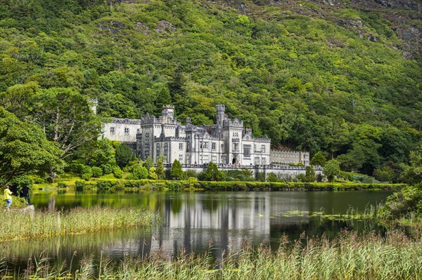 Kylemore abbey on the Pollacapall Lough