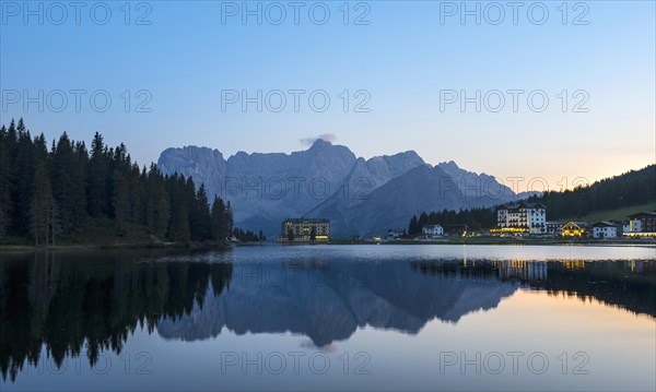 Lake Misurina at dusk