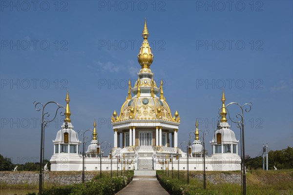 Maha Rattana Chedi of Wat Thung Setthi