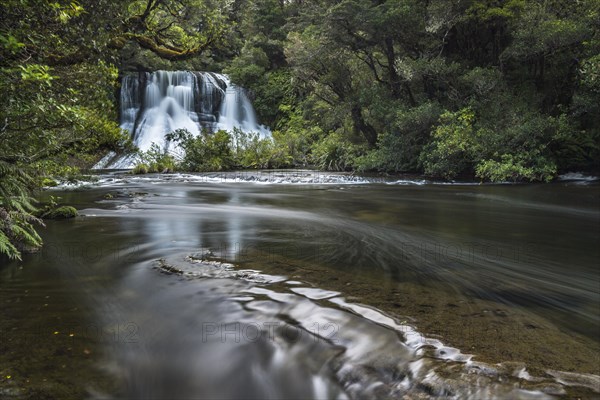 Aniwaniwa Falls