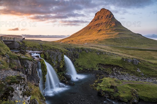 Kirkjufellsfoss Waterfall and Mount Kirkjufell