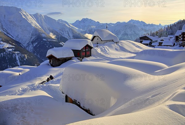 Chapel zum Schnee in the village centre