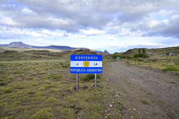 Border sign Argentina at Paso Roberto Roballos