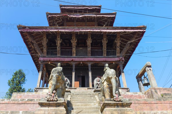 Ganesh Shrine with stone elephants as guard figures