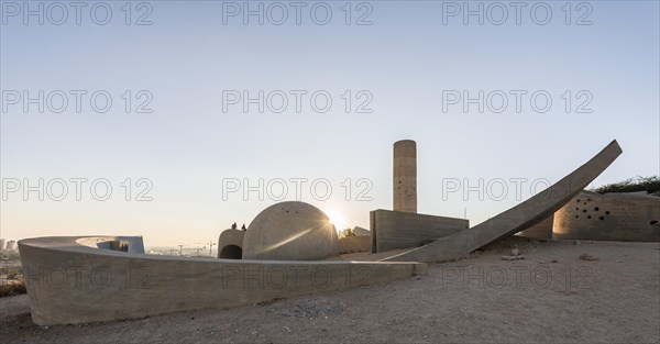 Concrete monument