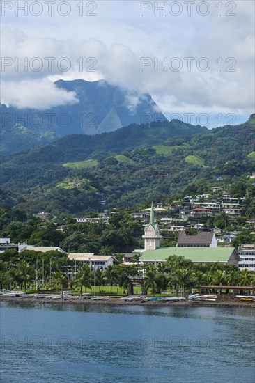 City view with mountains