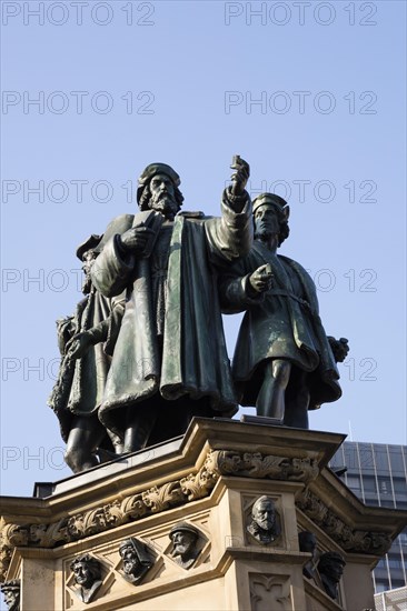 Johannes Gutenberg Monument