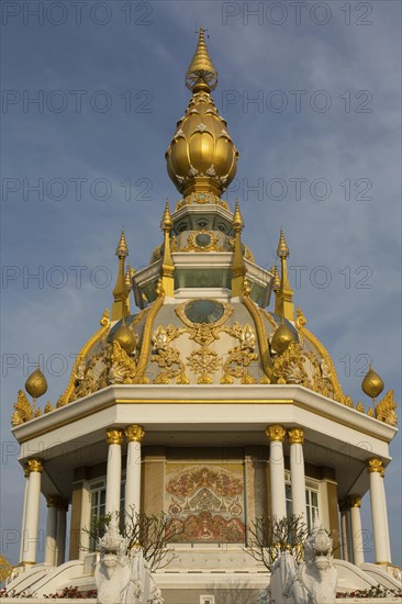 Maha Rattana Chedi of Wat Thung Setthi