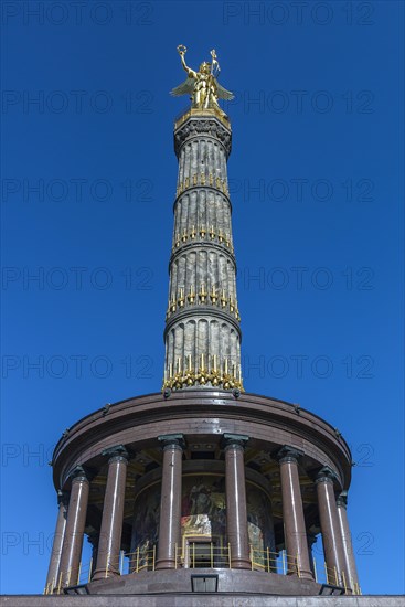 Victory Column with Victoria