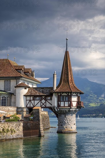 Oberhofen Castle