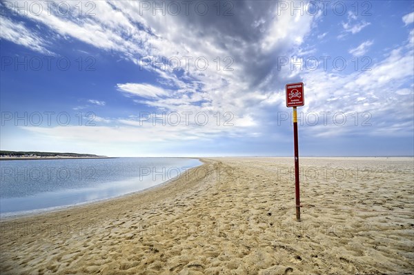 Warning sign for danger of death