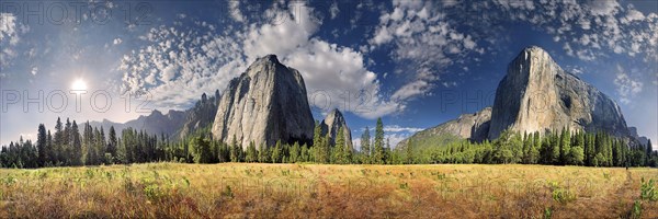360 panorama in Yosemite Valley with Cathedral Rock and El Capitan