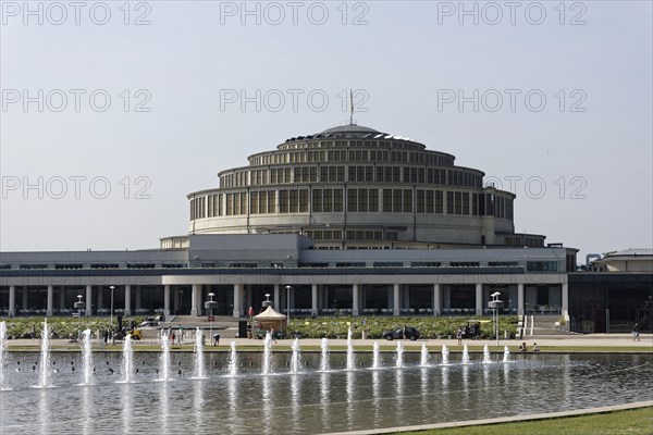 Centennial Hall with fountain