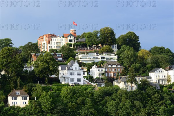 Treppenviertel by River Elbe