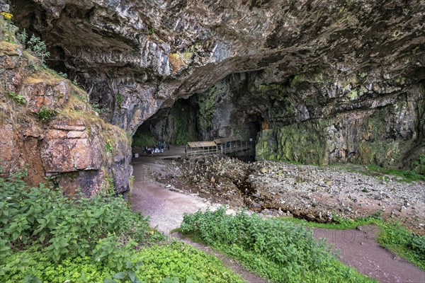 Entrance Smoo Cave