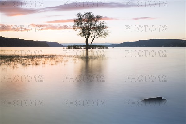 Evening atmosphere with sunset at the lido Klausenhorn