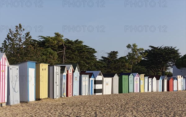 Colorful beach huts, Ile d'Oléron