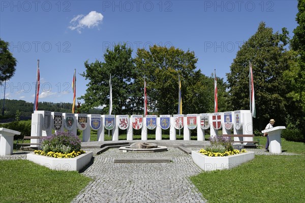 Nibelungen monument on the Donaulande