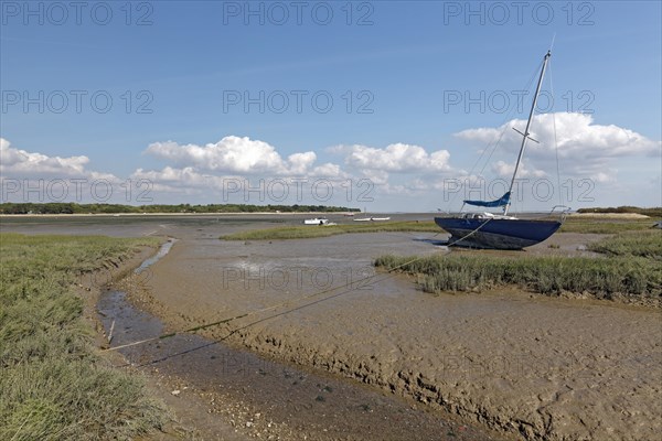 Boat at low tide, Ile d'Aix