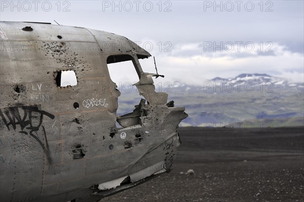 Douglas DC-3 wrecked US Navy aircraft