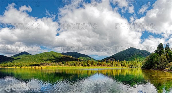 Lake Rotoroa with reflection