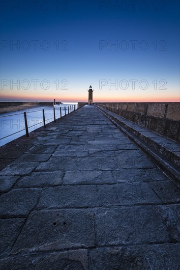 Lighthouse Foz do Douro