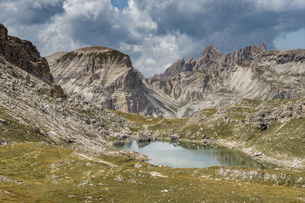 Mountain lake Lech de Crespeina