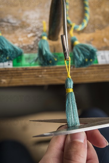 Passementerie maker