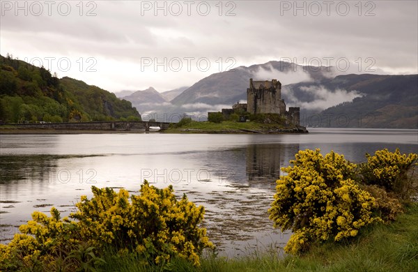 Ilean Donan Castle at Loch Duich