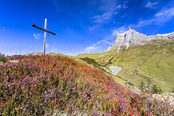 Peace cross on the Simmel