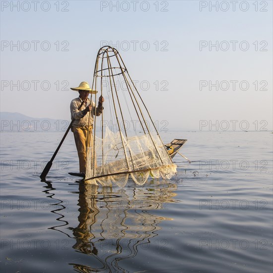 Leg rower