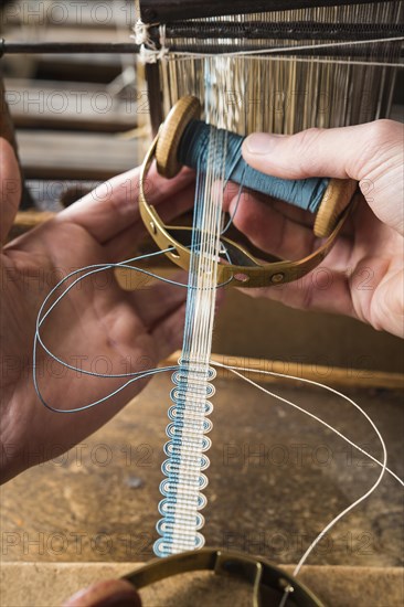 Passementerie maker