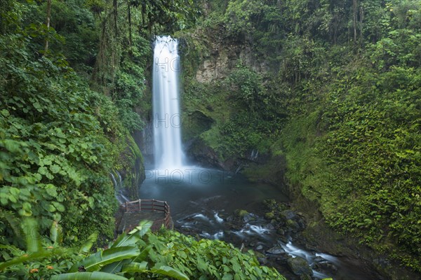 La Paz Waterfalls