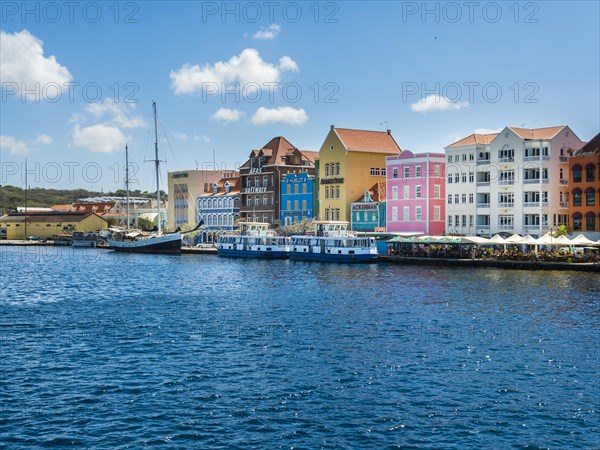 Colorful houses in the district Punda