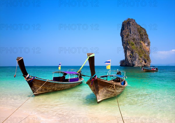 Longtail boats