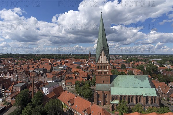 View from the former water tower to the old town with St. Johanniskirche