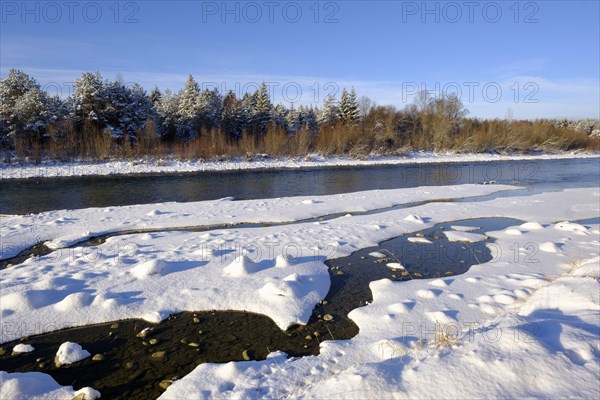 Isar in winter