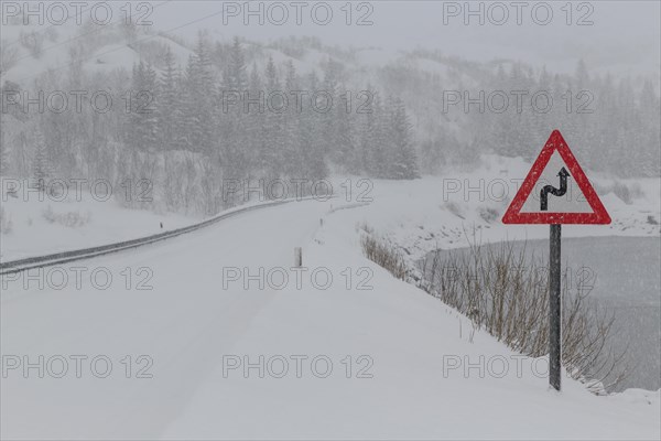 Wintry road