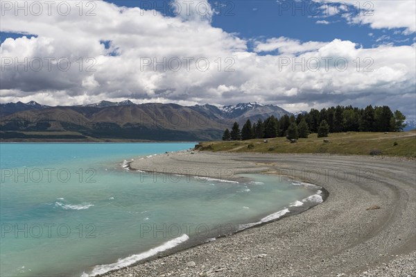 Bay on the shore of Lake Pukaki